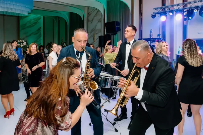 Petrecere Ziua Femeii 2026 la 3 Stejari 14